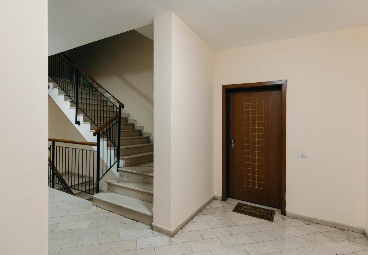 Rs Place 1-Bedroom Apartment Tirana Exterior photo