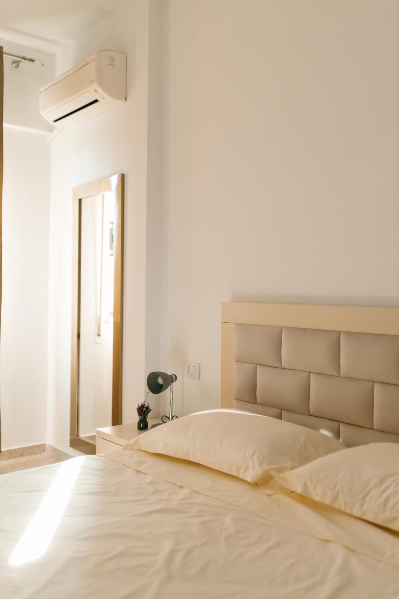 Rs Place 1-Bedroom Apartment Tirana Exterior photo